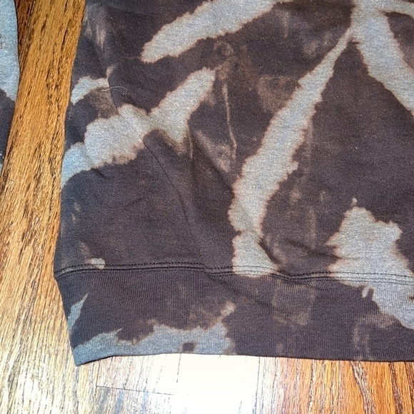 Unisex Homemade Bleach Tye dye Sweatshirt - Picture 9 of 13
